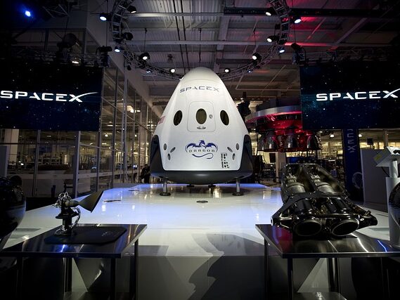 spacex_dragon_2