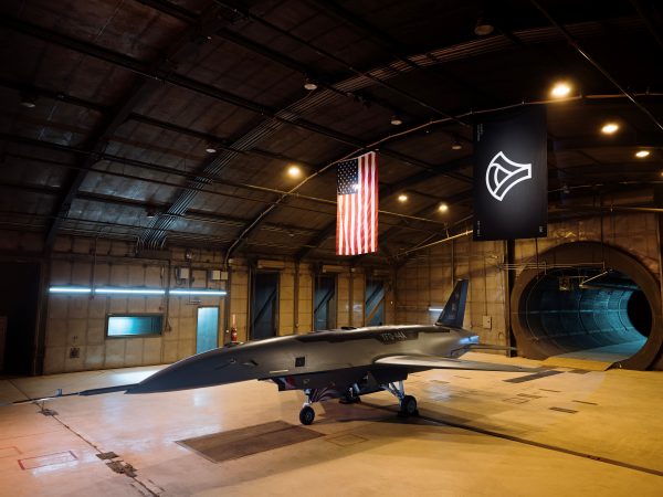 Prototyp bojowego drona YFQ-42 oblatany 3