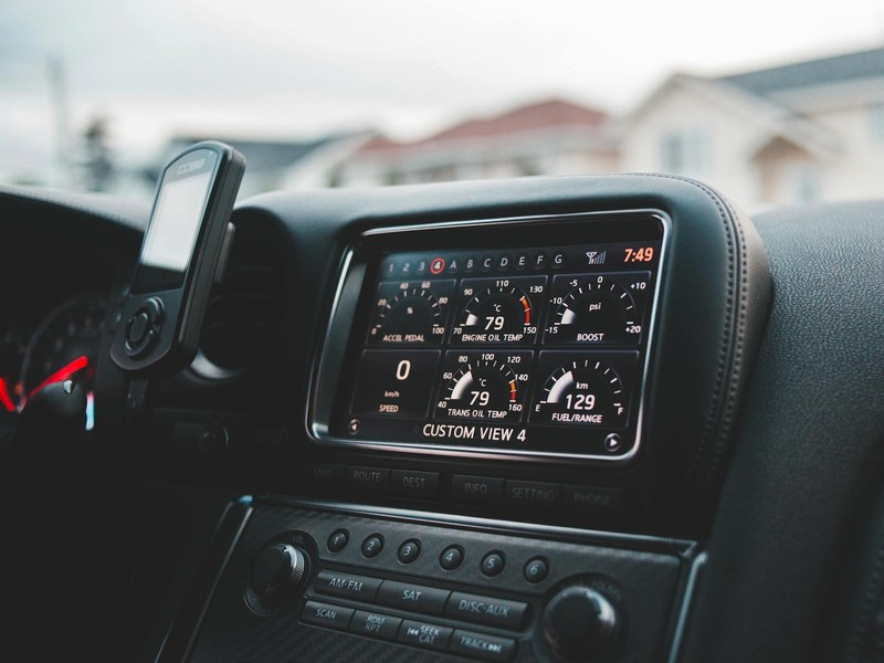 Automatyczne spowalnianie aut w UE 3