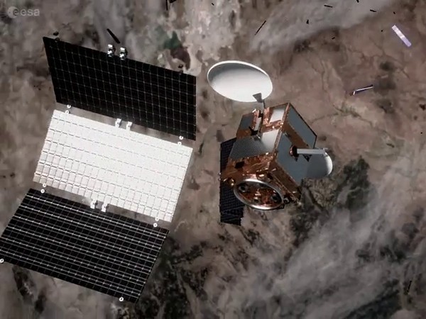 Promień ściągający na kosmiczne śmieci 1