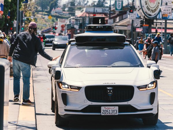 Jak zmanipulować pojazdy AI 1