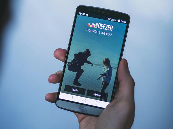 44% utworów w Deezer to AI? 1