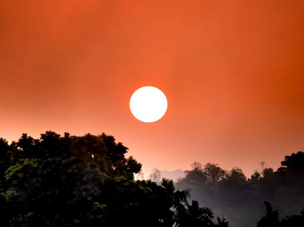 Duża erupcja solarna